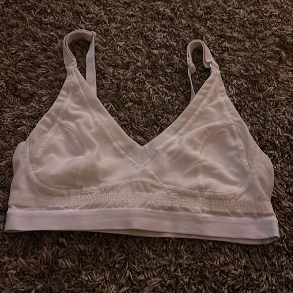 Free people movement white athletic bra, size XS. - Picture 2 of 5